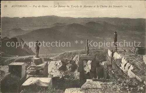 Puy de Dome Ruines du Temple Mercure Chaine des Sommets Kat. Neuville
