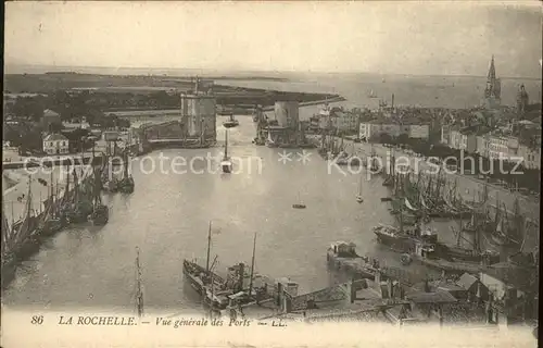 La Rochelle Charente Maritime Vue generale des Ports Bateau Kat. La Rochelle