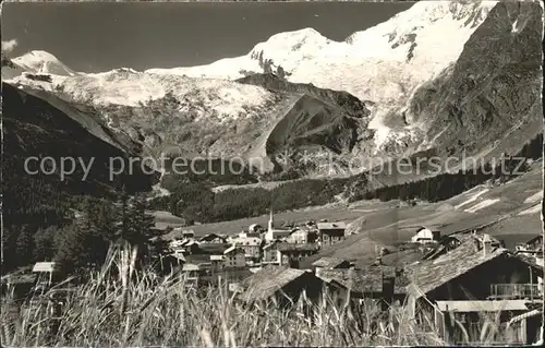 Saas Fee Gesamtansicht mit Allalinhorn Alphubel Waliser Alpen Kat. Saas Fee