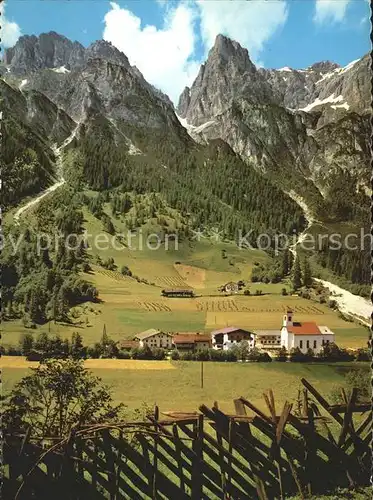 Gschnitz Tirol Ortsblick mit Kirche Kat. Gschnitz