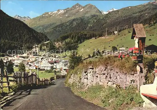 St Anton Arlberg Gesamtansicht im Sommer Wegekreuz Kat. St. Anton am Arlberg