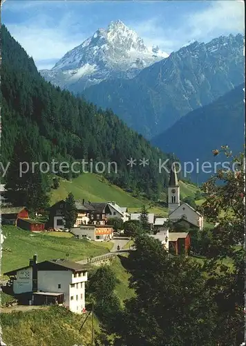 Gaschurn Vorarlberg Ortsansicht mit Kirche gegen die Valluela Montafon Kat. Gaschurn