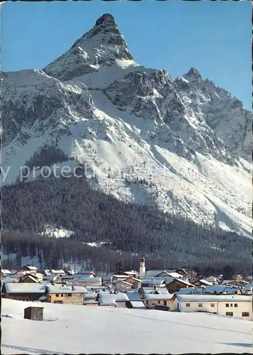 Ehrwald Tirol Gesamtansicht mit Sonnenspitze Mieminger Kette / Ehrwald /