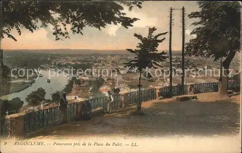 Angouleme Panorama pris de la Place du Palet Kat. Angouleme