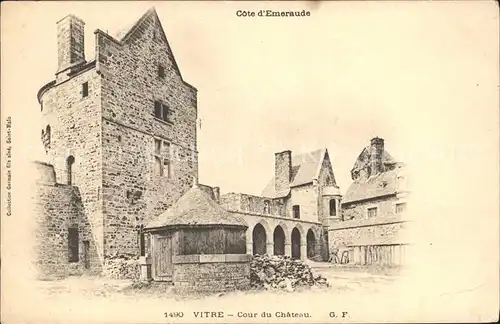 Vitre d Ille et Vilaine Cour du Chateau Kat. Vitre