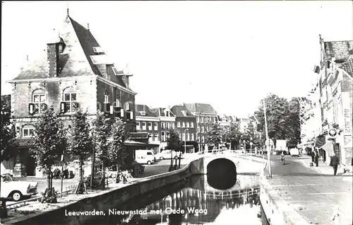 Leeuwarden Nieuwestad met Oude Waag Kanal Kat. Leeuwarden