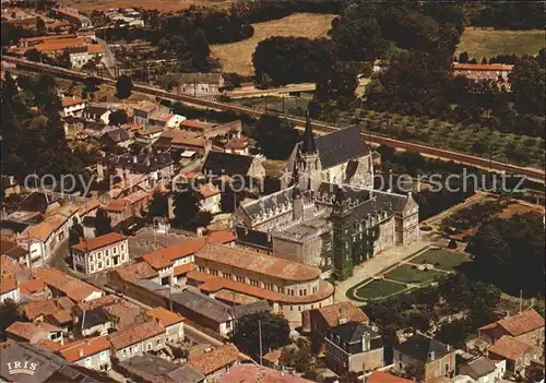 Liguge Abbaye Saint Martin vue aerienne Kat. Liguge