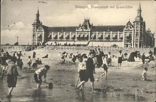 Vlissingen Strandgezicht met Grand Hotel Kat. Vlissingen