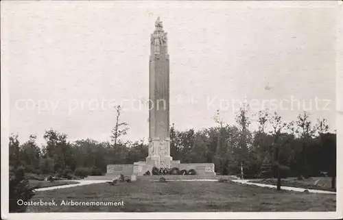 Oosterbeek Airbornemonument Kat. Oosterbeek