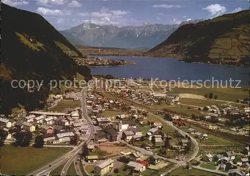 Zell See mit Schuettdorf Fliegeraufnahme / Zell am See /Pinzgau-Pongau