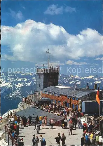 Zugspitze Muenchener Haus mit Aussichtsturm Alpensicht Kat. Garmisch Partenkirchen