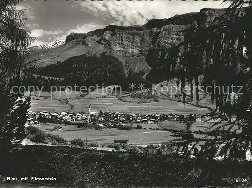 Flims Dorf mit Flimserstein Kat. Flims Dorf