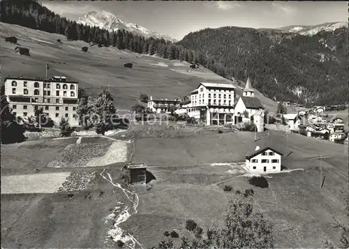 Wiesen Albula mit Valbellahorn und Hotel Bellevue Kat. Wiesen