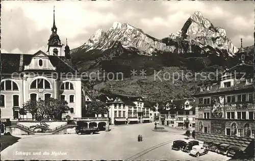 Schwyz Platz Autos Mythen Kat. Schwyz