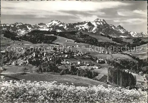 Trogen AR Panorama mit Altmann und Saentis Appenzeller Alpen Bergwiese / Trogen /Bz. Mittelland