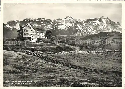 Gais AR Berggasthaus Gaebris mit Blick auf Saentismassiv Appenzeller Alpen / Gais /Bz. Mittelland