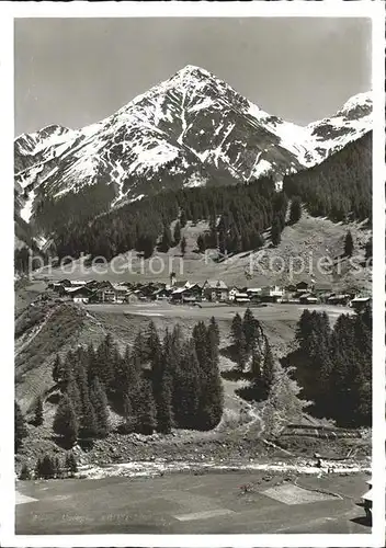 Curaglia Gesamtansicht mit Piz Muraun Adula Alpen Kat. Curaglia