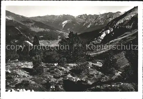 Susch Blick vom Suesom Gyve Ofenbergpasshoehe ins Muenstertal Alpenpanorama Kat. Susch