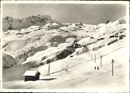 Hoernli Kulm Skigebiet mit Skilift und Hoernlihuette /  /