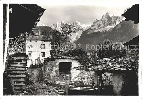 Soglio Dorfbrunnen Motiv Kat. Soglio