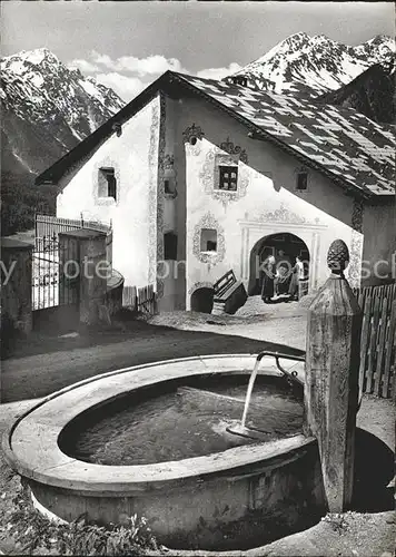 Guarda Inn Dorfpartie Brunnen Kat. Guarda