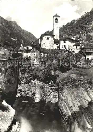 Lavertezzo Dorfpartie Bruecke Val Verzasca Kat. Lavertezzo