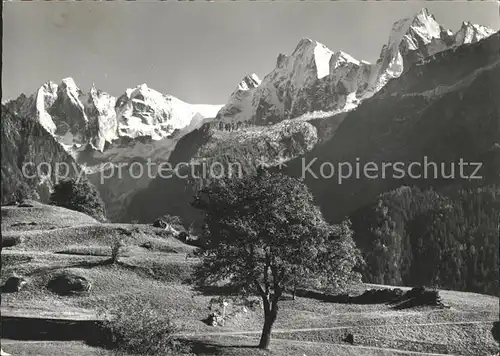 Soglio mit Scioragruppe Pizzo Cengalo Pizzo Badile Kat. Soglio