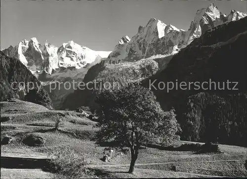 Soglio mit Scioragruppe Piz Cengalo Piz Badile Kat. Soglio