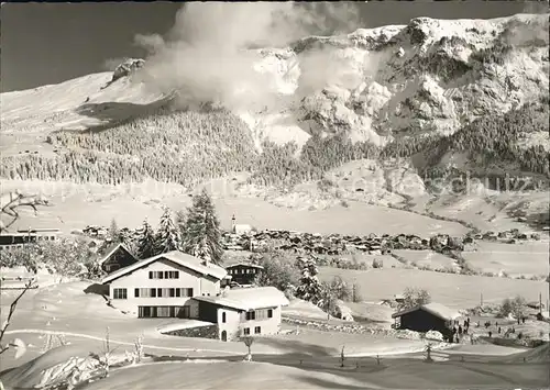 Flims Dorf mit Flimserstein Kat. Flims Dorf