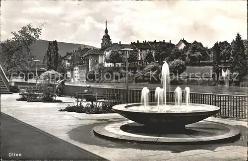 Olten Uferpartie an der Aaare Brunnen Blick zur Altstadt Kat. Olten