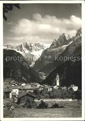 Soglio Ortsansicht mit Kirche und Scioragruppe Kat. Soglio