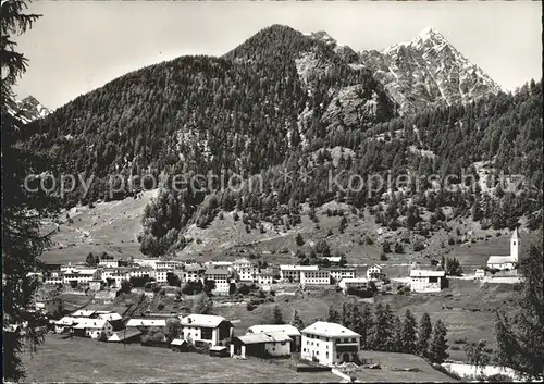 Lavin Ortsansicht mit Kirche Piz Linard Silvretta Kat. Lavin