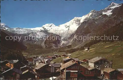 Saas Fee Ortsansicht mit Alphubel und T?schhorn Walliser Alpen Kat. Saas Fee