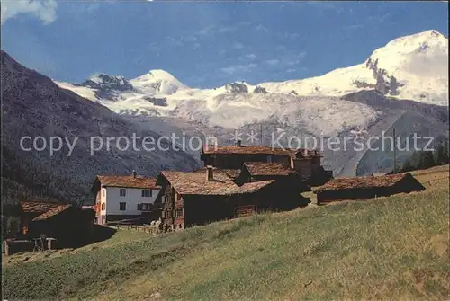 Saas Fee Berghaeuser Allalinhorn Alphubel Walliser Alpen Sommerpanorama Kat. Saas Fee