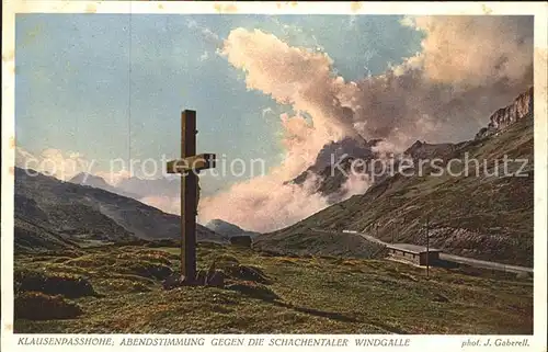 Klausenpass Schachentaler Windgaelle Kreuz Kat. Klausen