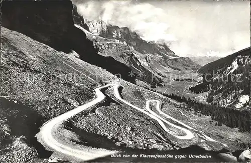 Klausenpass Blick von Passhoehe auf Urnerboden Kat. Klausen