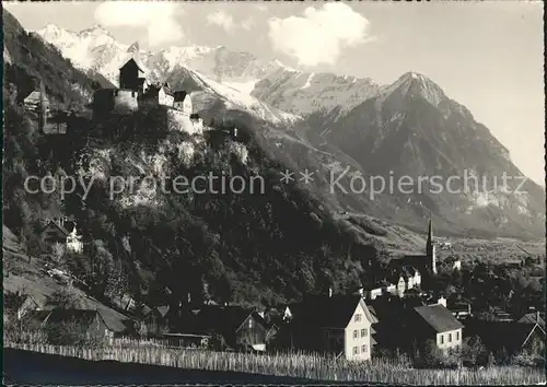 Vaduz Gesamtansicht mit Schloss Alpenpanorama Kat. Vaduz