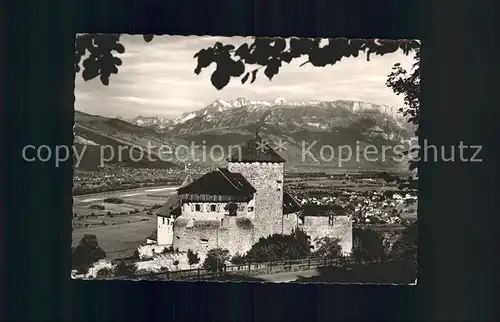 Vaduz Schloss Rheintal Blick nach Buchs Saentis Altmann Kreuzberge Kat. Vaduz