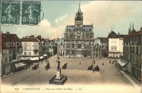 Compiegne Oise Place de l Hotel de Ville Monument Stempel auf AK Kat. Compiegne