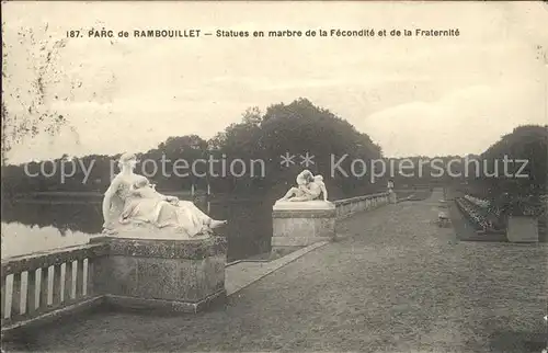 Rambouillet Parc Statues en marbre de la Fecondite et de la Fraternite Kat. Rambouillet