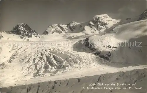 Bovalhuette mit Blick auf Piz Morteratsch Persgletscher und Piz Trovat Kat. Morteratsch