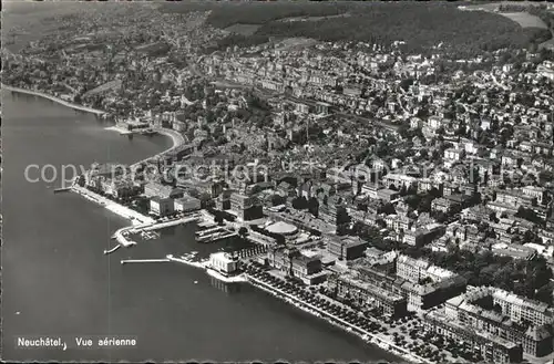 Neuchatel NE Vue aerienne / Neuchatel /Bz. NeuchÃ¢tel