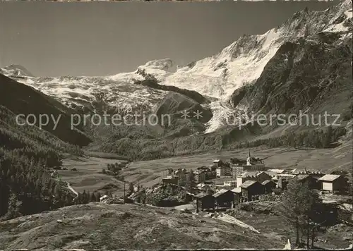 Saas Fee mit Allalinhorn Alphubel und Taeschhorn Kat. Saas Fee