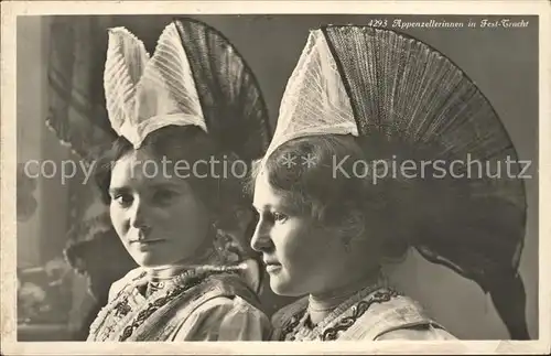 Appenzell IR Frauen mit Festtracht Kat. Appenzell