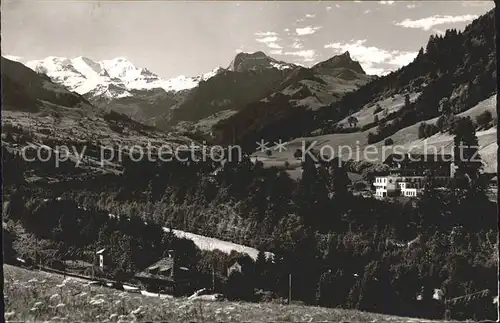 Heustrich mit Kandertal Bluemlisalp Aermighorn und Gehrihorn Kat. Frutigen