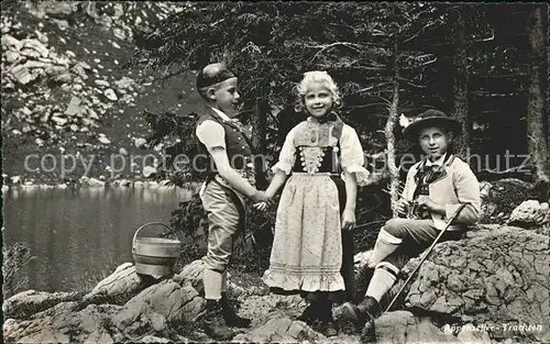 Appenzell IR Kinder in Tracht am See Kat. Appenzell