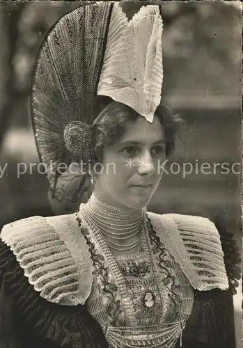 Appenzell IR Frau in Festtracht Kat. Appenzell