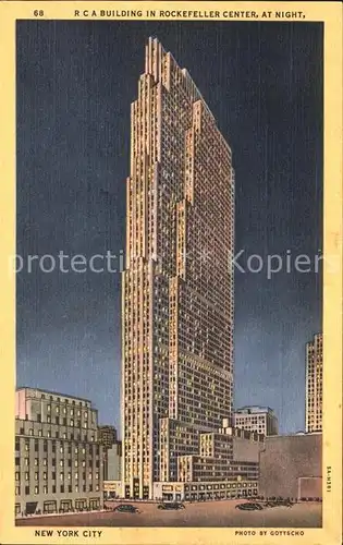 New York City RCA Building in Rockefeller Center at Night / New York /