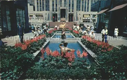 New York City Garden Plaza of Rockefeller Center  / New York /