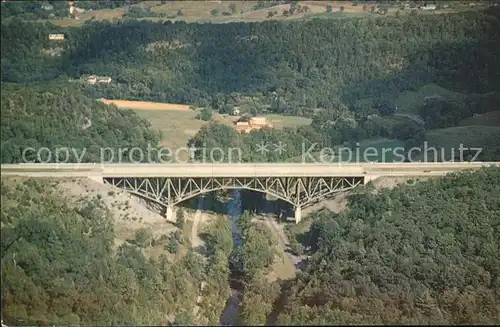 New York City Thruway Fliegeraufnahme of Kaaterskill Creek Bridge / New York /